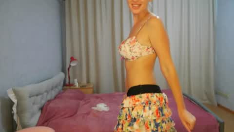 Sophi online show from June 24, 5:37 pm