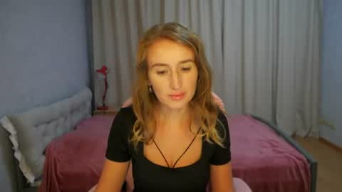 Sophi online show from August 10, 4:30 pm