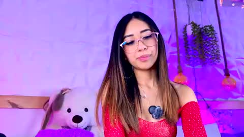 Sophie online show from August 14, 2:21 pm