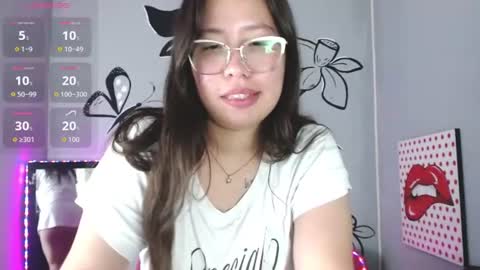 soralily online show from August 11, 3:58 pm