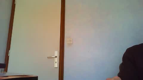 sorgeat117000 online show from April 8, 1:43 pm