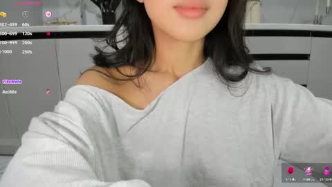 Mia online show from August 13, 4:21 pm