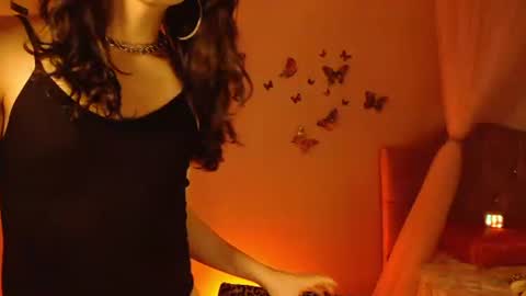 Soul Aura online show from August 2, 11:50 am