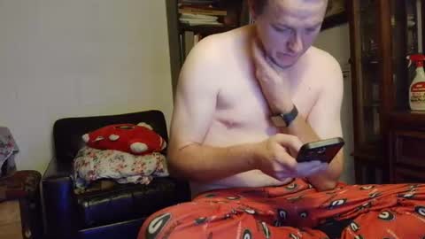Southernblueyes online show from July 9, 12:15 am