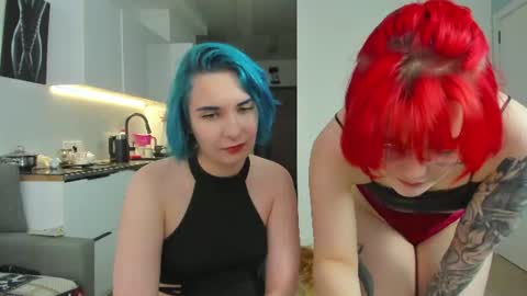 Leah online show from July 26, 3:50 pm