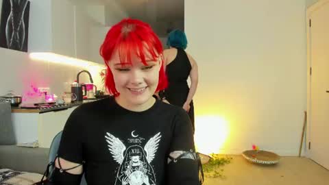 Leah online show from July 26, 6:02 pm