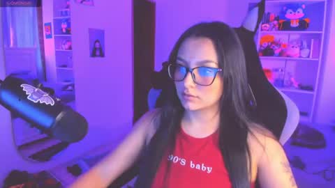 Lili online show from July 26, 10:15 pm