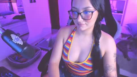 Lili online show from July 30, 9:32 pm