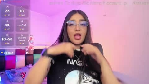 ANNY online show from August 4, 9:01 pm