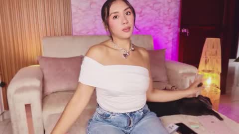 Daniela online show from June 6, 7:19 pm