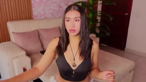 Daniela online show from July 5, 3:15 pm
