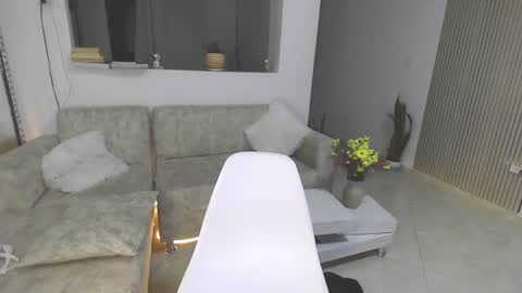 Miauhg online show from August 12, 2:25 am