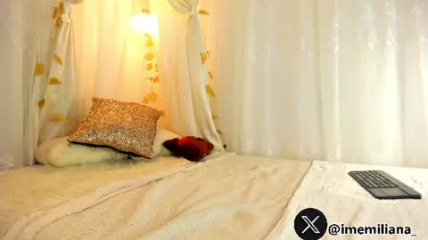 soyemi_ online show from August 13, 1:41 am