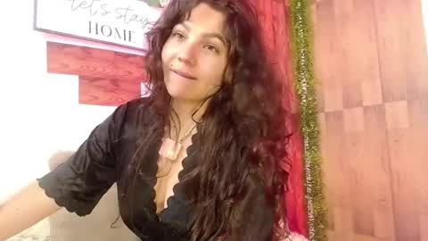 greeicy online show from August 14, 8:18 am