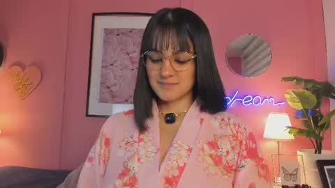 Aleja online show from August 18, 4:29 am
