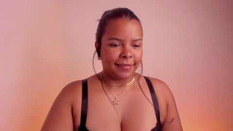 Paula  thumbs up me please online show from July 16, 9:48 pm