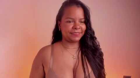 Paula  thumbs up me please online show from July 20, 9:51 pm
