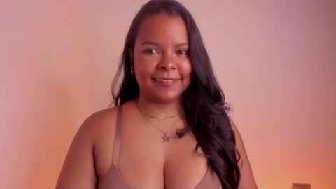 Paula  thumbs up me please online show from July 23, 9:17 pm