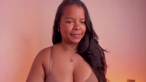 Paula  thumbs up me please online show from July 23, 11:40 pm