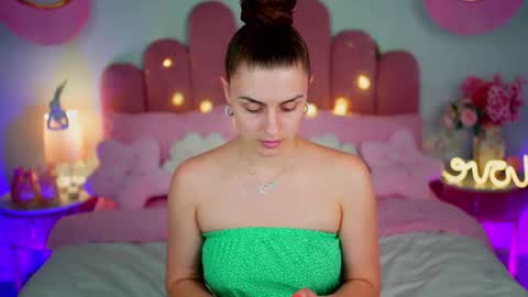 spacelady_ online show from June 14, 1:30 pm