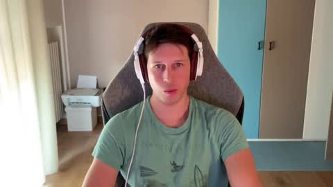 Doggo online show from July 19, 10:17 am