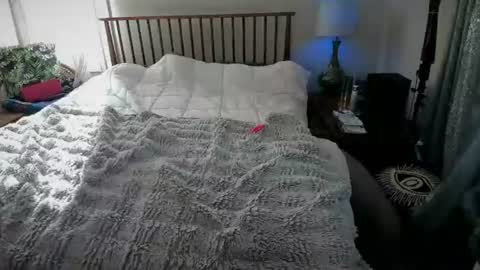 AmberSpanks online show from August 12, 1:30 am