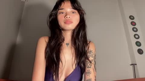 Sparkle online show from June 3, 1:31 am