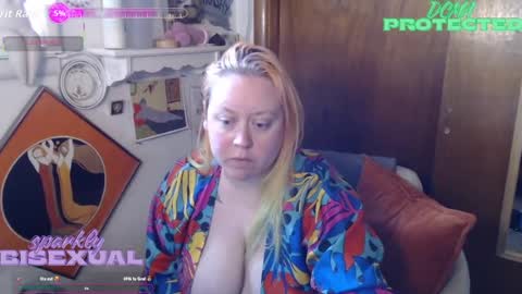 sparklybisexual online show from August 3, 8:49 pm