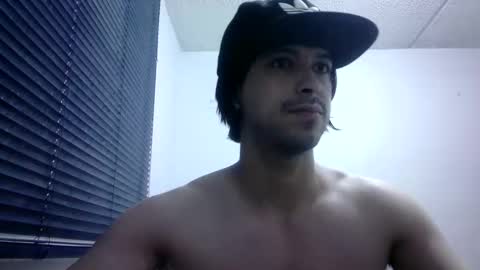 sperm_donor94 online show from April 6, 1:04 pm