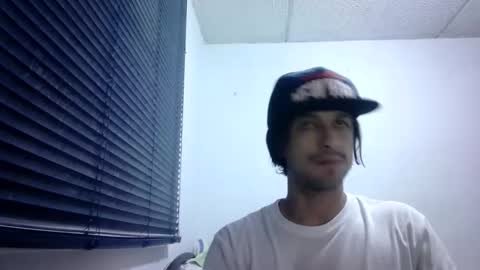 sperm_donor94 online show from April 7, 1:54 am