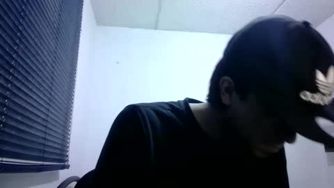 sperm_donor94 online show from April 17, 8:51 pm