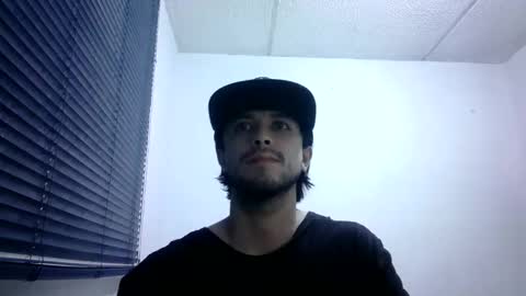 sperm_donor94 online show from April 20, 9:53 pm