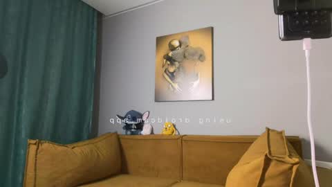 Mara online show from September 3, 6:33 pm