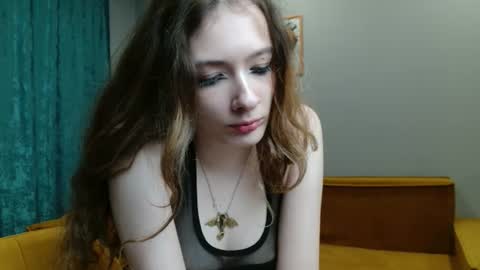 Mara online show from September 8, 7:43 pm