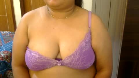 Your Jasleen online show from August 6, 1:21 pm