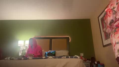 spicydevils420 online show from August 8, 4:23 am