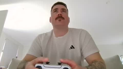 spicyhawk online show from September 1, 2:34 am