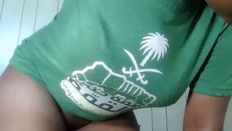spicykitty69 online show from August 17, 10:37 pm