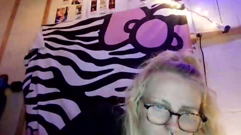 spicyspicy99 online show from August 12, 7:49 pm