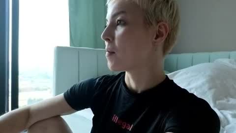 Elizabeth online show from July 10, 2:56 pm