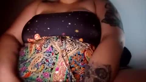 Vanessa Spade online show from August 18, 9:04 am