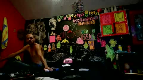 Daddy  His Splash Queen online show from July 31, 4:30 am