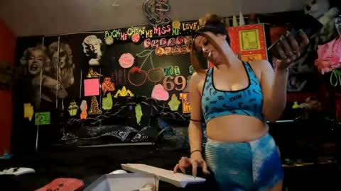 Daddy  His Splash Queen online show from August 3, 4:41 am