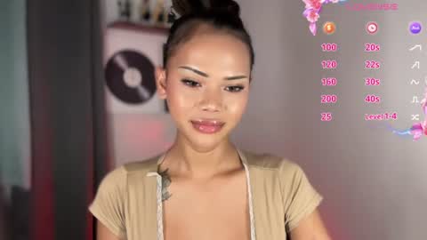 CALL ME RAINE online show from July 26, 4:50 am