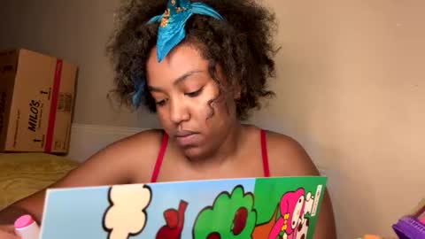 spoilprincesschloee online show from June 10, 3:35 am