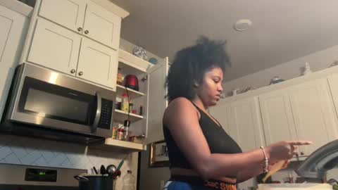 spoilprincesschloee online show from August 21, 5:57 am