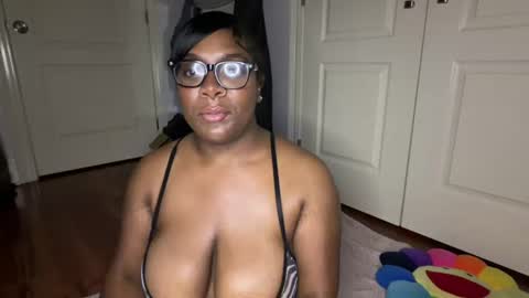 spreadthatassssssssss online show from August 10, 9:00 am