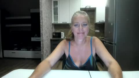 spring_time_ online show from July 29, 8:38 pm