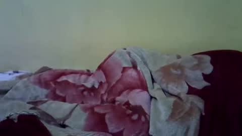 squeenshy online show from August 11, 6:43 pm