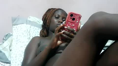 squirtypussie online show from August 13, 9:01 am